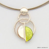 collier pendentif résine coloré métal câbles multi-brins femme 0119036 vert collier pendentif résine coloré métal câbles multi-brins femme 0119036 vert