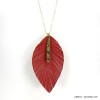 sautoir fin pendentif feuille simili cuir tige métal 0119623 rouge bordeaux sautoir fin pendentif feuille simili cuir tige métal 0119623 rouge bordeaux