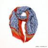 foulard motif marguerites femme 0722523