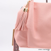 SAC À MAIN FLORA&CO SIMILI-CUIR SOUPLE GRAINÉ POMPON TASSEL LANIÈRE 0922530 rose SAC À MAIN FLORA&CO SIMILI-CUIR SOUPLE GRAINÉ POMPON TASSEL LANIÈRE 0922530 rose