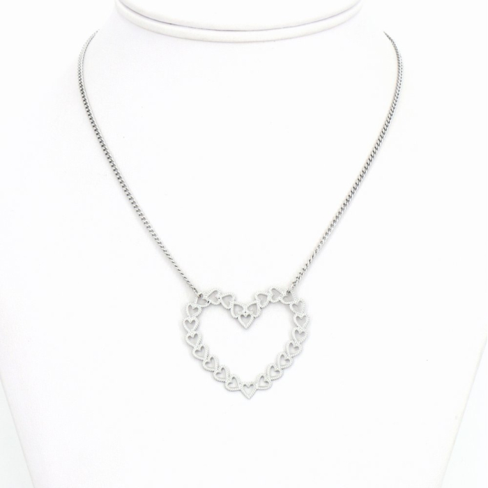 Collier acier inoxydable coeur romantique effet dentelle 0123003 argenté Collier acier inoxydable coeur romantique effet dentelle 0123003 argenté