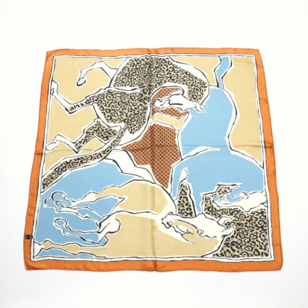 Foulard carré motif chevaux léopard touché soie polyester 0724015 marron