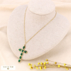 Collier court croix romane acier inox doré cabochons pierres 0123542 vert foncé