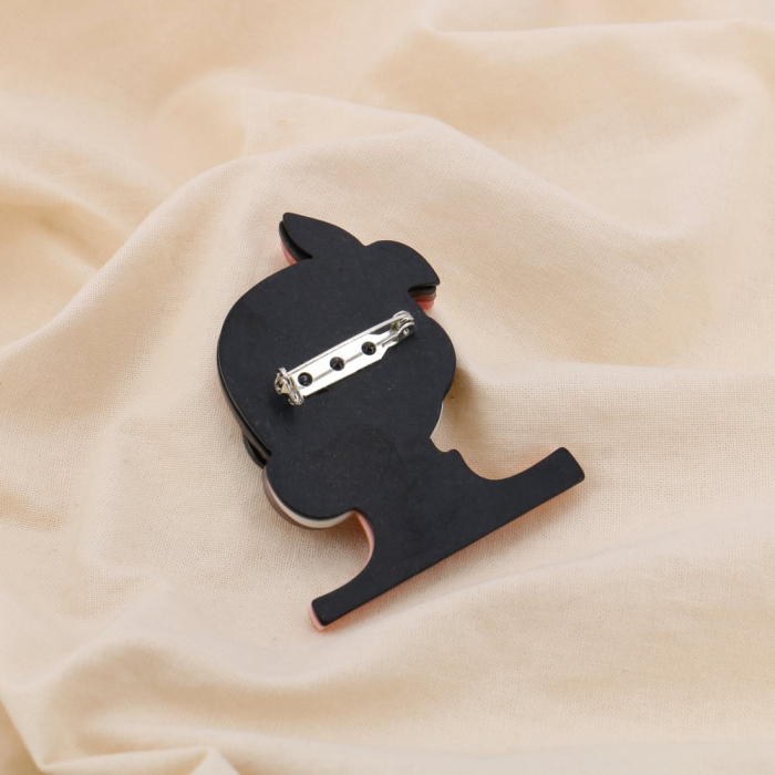 Broche fantaisie Femme rétro au bandeau rose résine et métal 0525026 rose