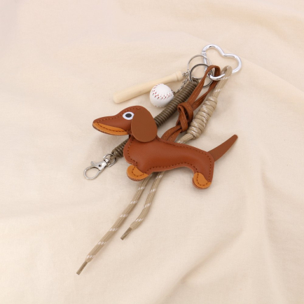 Bijou de sac ou porte-clés chien baseball métal, simili-cuir bois 0825006 marron
