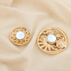 Broche aimantée ronde fleur filigrane métal strass émail 0524513 blanc Broche aimantée ronde fleur filigrane métal strass émail 0524513 blanc