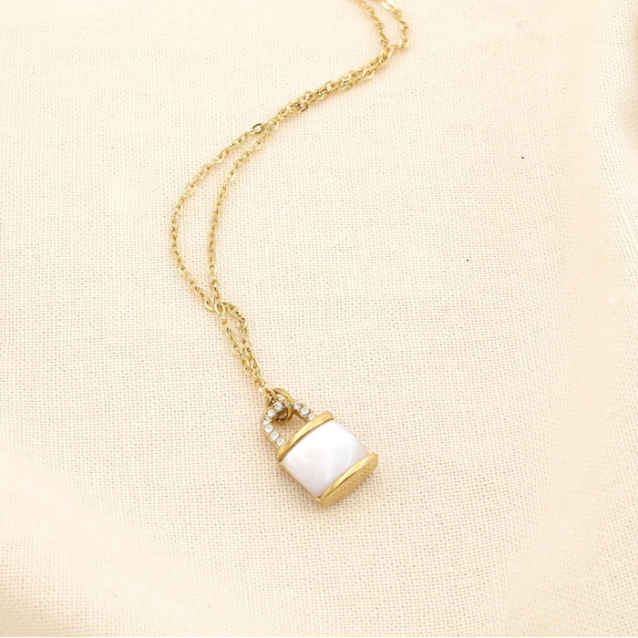 Collier cadenas acier inoxydable nacre strass 0125579 doré