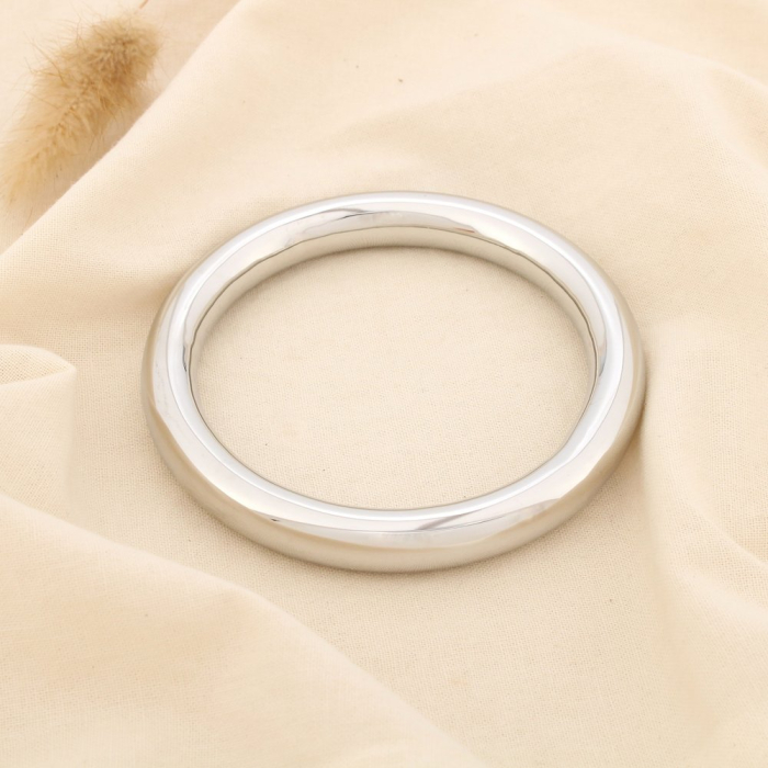 Bracelet jonc lisse effet miroir acier inoxydable 0225582 argenté Bracelet jonc lisse effet miroir acier inoxydable 0225582 argenté