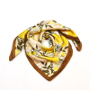 Carré satin touché soie imprimé floral femme 0726007 jaune