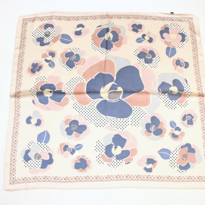 Carré satin touché soie Imprimé floral stylisé femme 0726010 rose nude