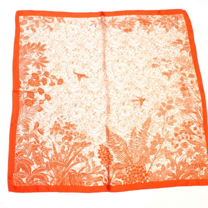 Carré satin touché soie imprimé floral foisonnant polyester 0726015 rouge corail