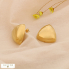 Boucles d’oreille triangle bombé acier inoxydable 0324608 doré