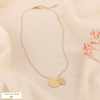 Collier acier pendentif demi-ronds superposés style minimaliste graphique contemporain 0126045 doré