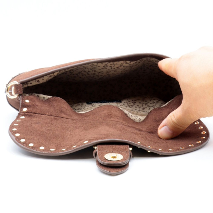 Sac porté épaule Flora&Co simili daim clouté 0926033 marron foncé