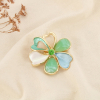 Broche aimantée fleur colorée métal, résine émail 0526046 vert