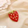 Broche à épingle acier inoxydable fraise émail 0525011 rouge
